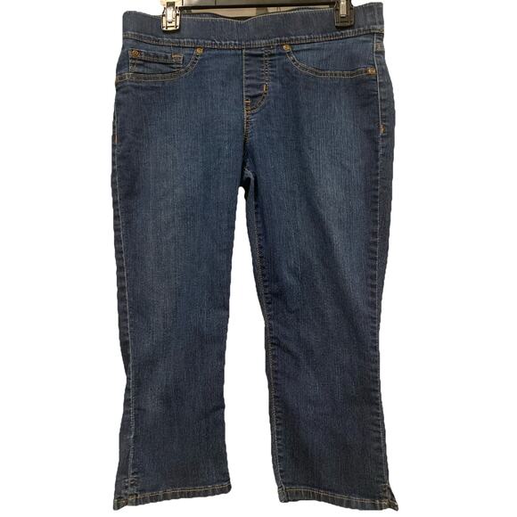 NEW Signature by Levi Strauss Totally Shaping Pull-On Capri Jeans – Size 10 W32 - Picture 1 of 5